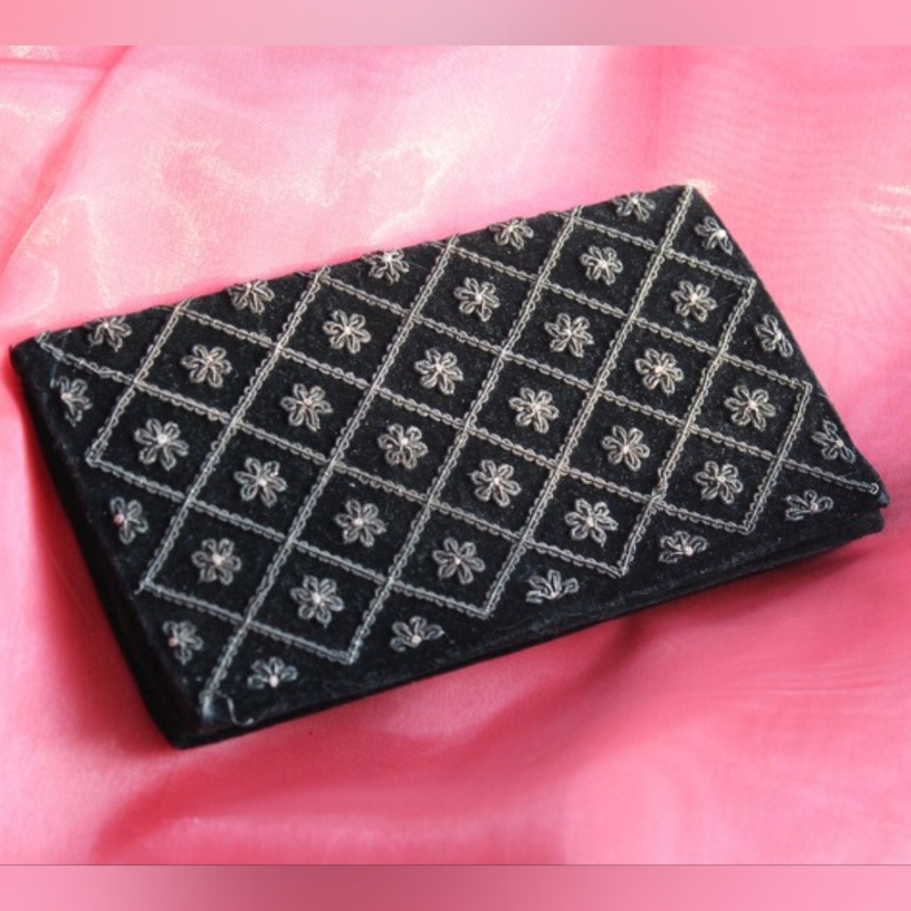 1940s Zardozi Indian Velvet Clutch